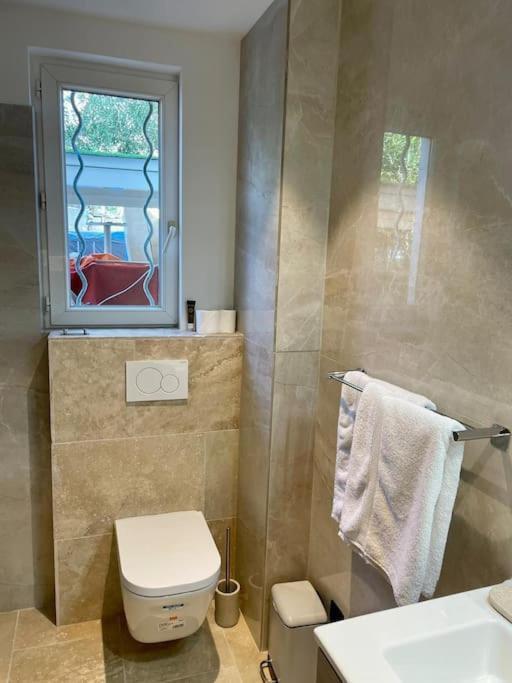Superbe Appartement Pres De La Plage Et Du Centre Ville Σαιν-Τροπέ Εξωτερικό φωτογραφία