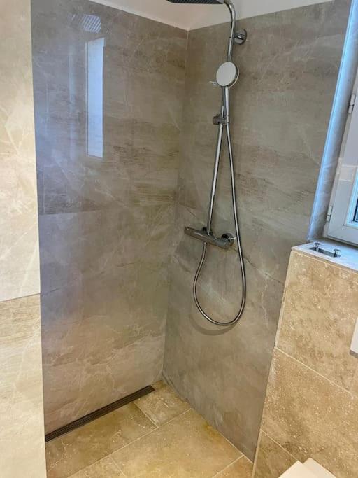 Superbe Appartement Pres De La Plage Et Du Centre Ville Σαιν-Τροπέ Εξωτερικό φωτογραφία